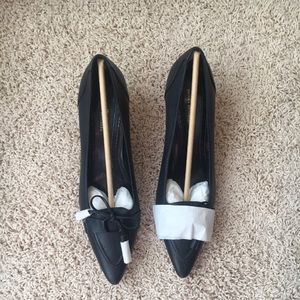 Brooks Brothers Navy Dress Heels